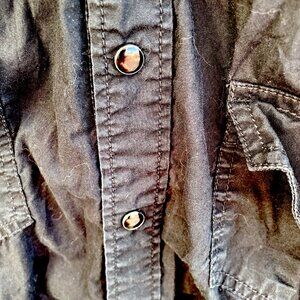 Nashville Vintage Women's Medium Black Long sleeve Button Down Shirt- NWT